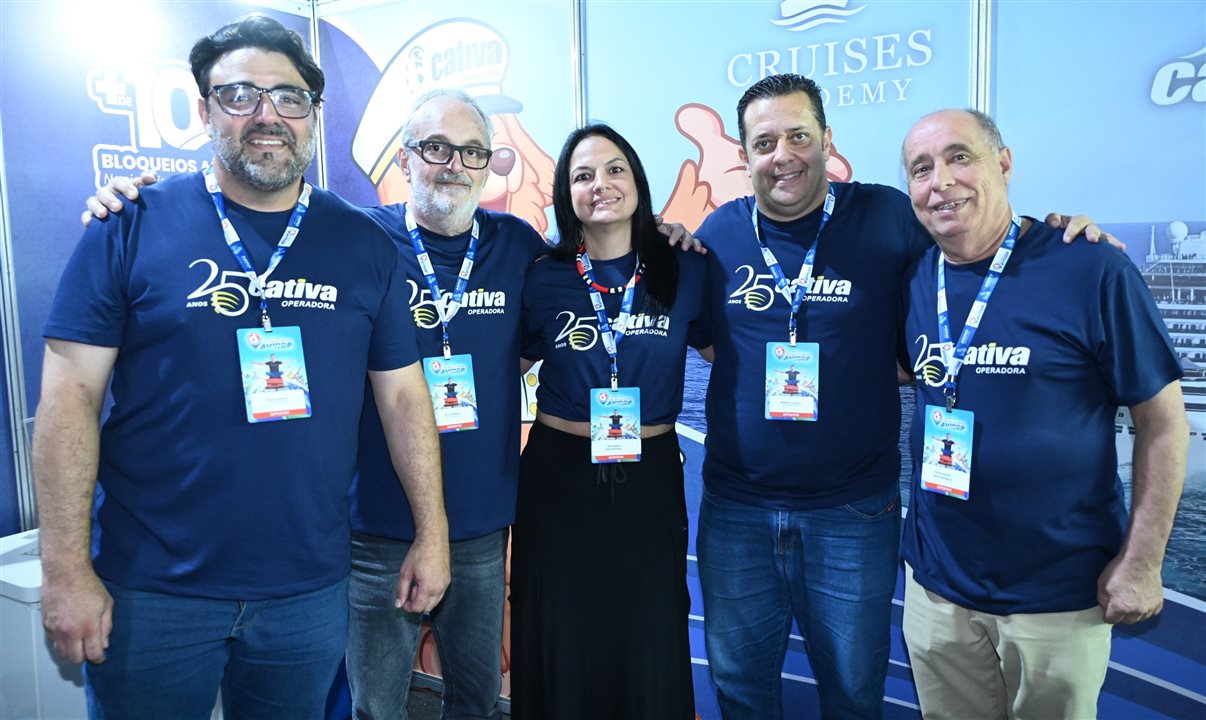 Saulo Godoy, Hélio Marino, Thalita Asquini, Marcelo Souza e Carlos Leonardi, da Cativa