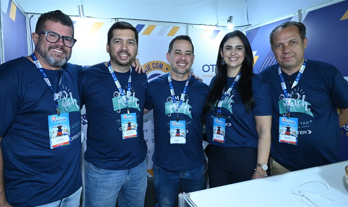 Luiz Zeniro, Vinicius Chagas, Rodrigo Okama, Daniela Pjaro e Vagner Silva, da Orinter