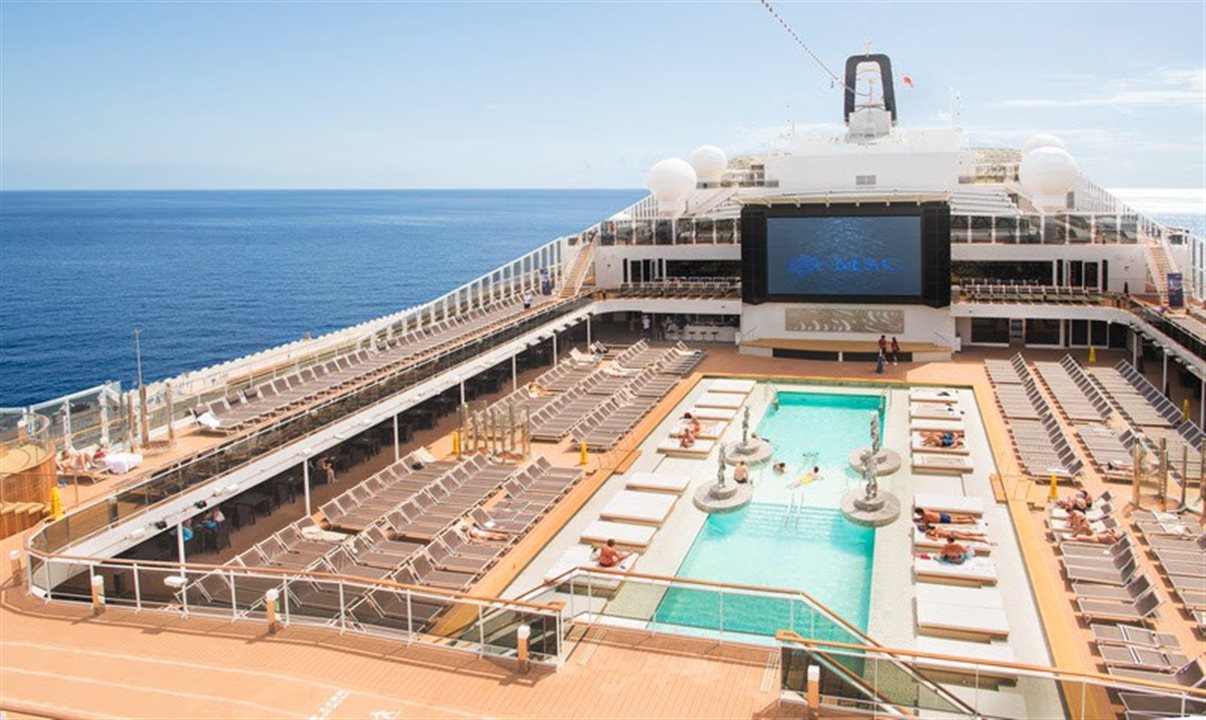 Atmosphere Pool no MSC Meraviglia