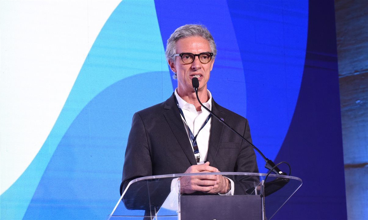 Marco Ferraz apresentou os dados do estudo no Fórum Clia Brasil 2026
