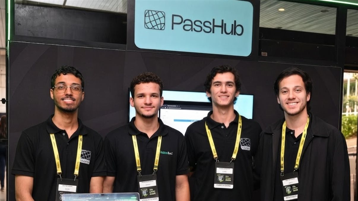 Fernando Santos, CTO; Leonardo Piana, CFO; Alan Barbosa, e CEO; Marcos Americano, CSO, da PassHub