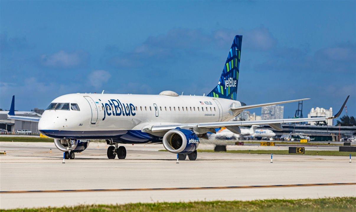 JetBlue ampliará presença no Aeroporto LaGuardia, em Nova York, com aquisição de 22 slots da Spirit Airlines\n\n