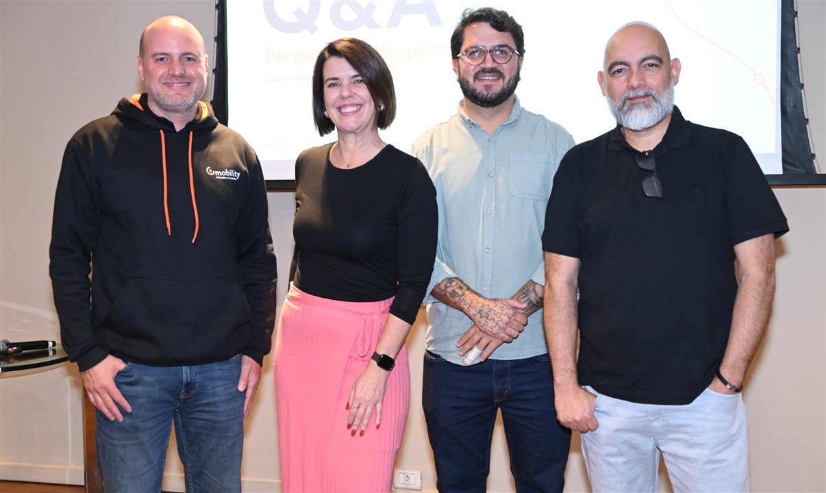 Alexandre Cordeiro, Michelle Tonon, Artur Oliveira e Jean Cruz, da Mobility