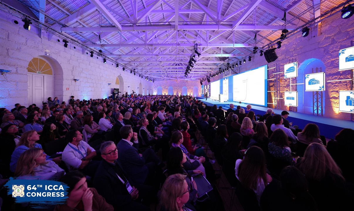 Sob o tema CrossWorlds, o Congresso vai explorar como as melhores oportunidades surgem quando diferentes setores, disciplinas e perspectivas se conectam
