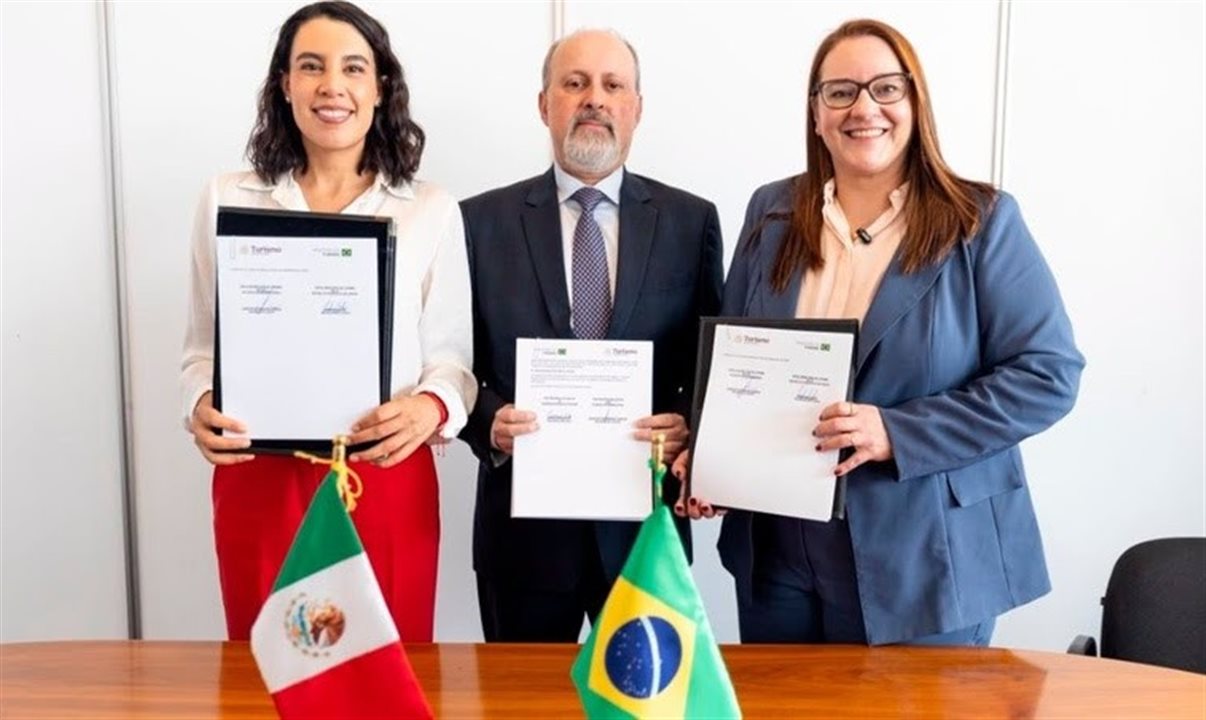 Assinatura ocorreu na Cidade do México, onde é realizado o 4º Congresso Mundial de Turismo Esportivo