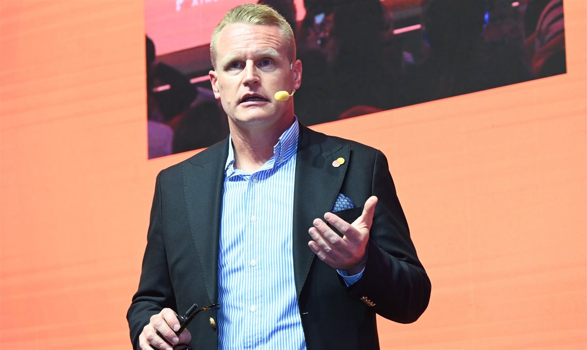 Clyde Rosanowski, VP sênior de Desenvolvimento de Negócios para Soluções Comerciais da Mastercard na Europa Oriental, Oriente Médio e África