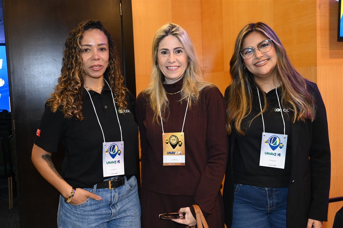 Leticia Arruda, da Coris, Ivi Machado, da I & Ville Viagens, e Nedllyn Viana, da Coris
