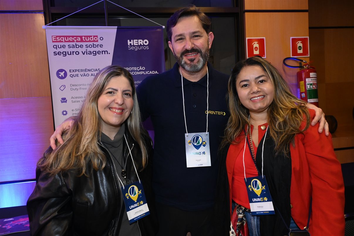 Samantha Perrucci, da Blessing Travel, Julio Cesar, da Orinter, e Gildária Silva, da Gil Travel Agency