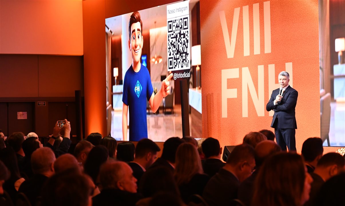 Beto Caputo, presidente do Conselho do Fohb, na abertura do VIII Fórum Nacional da Hotelaria