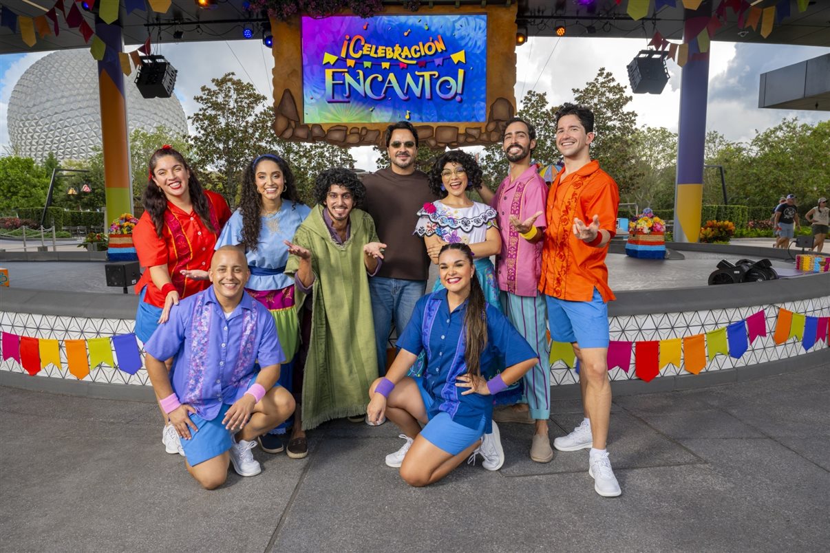 A música é protagonista principal da celebração, com artistas hispânicos e latino-americanos levando os sons de suas culturas à Eat to the Beat Concert Series, no EPCOT