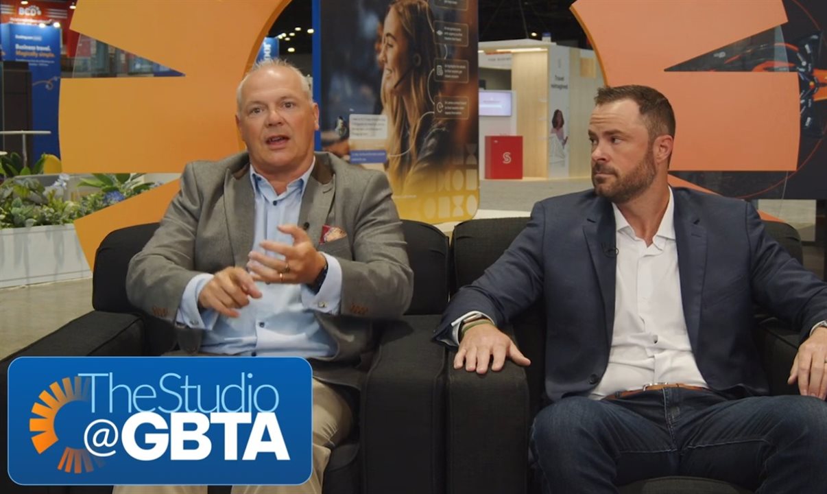 Paul Dear, da SAP Concur, e Alex Stutz, da Amex GBT, em um dos episódios do Studio@GBTA
