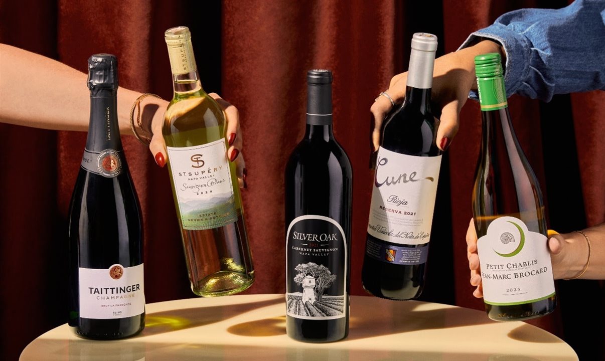 Programa foi desenvolvido em parceria com a master sommelier Andrea Robinson, que trabalha com a Delta há mais de duas décadas