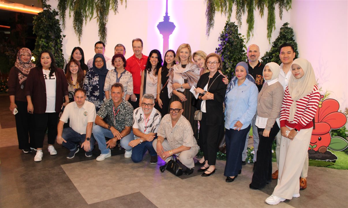 Trade durante sessão de networking em Kuala Lumpur