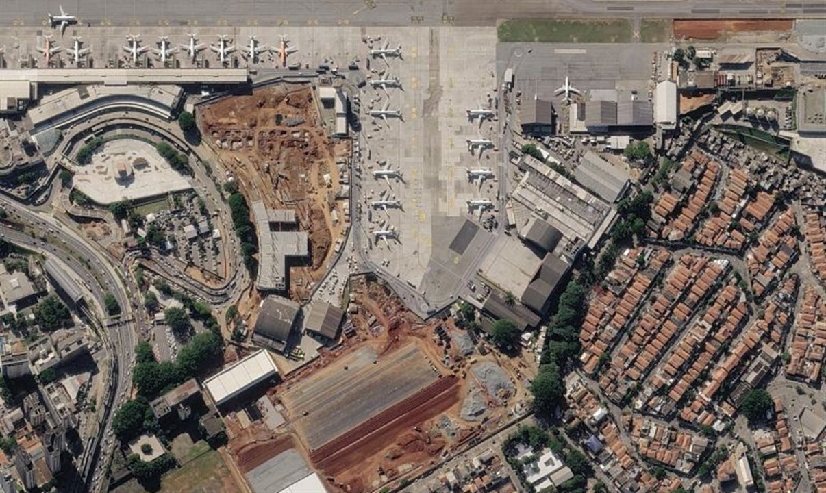 Imagens aéreas mostram a evolução das obras em pista e novas instalações do Aeroporto de Congonhas
