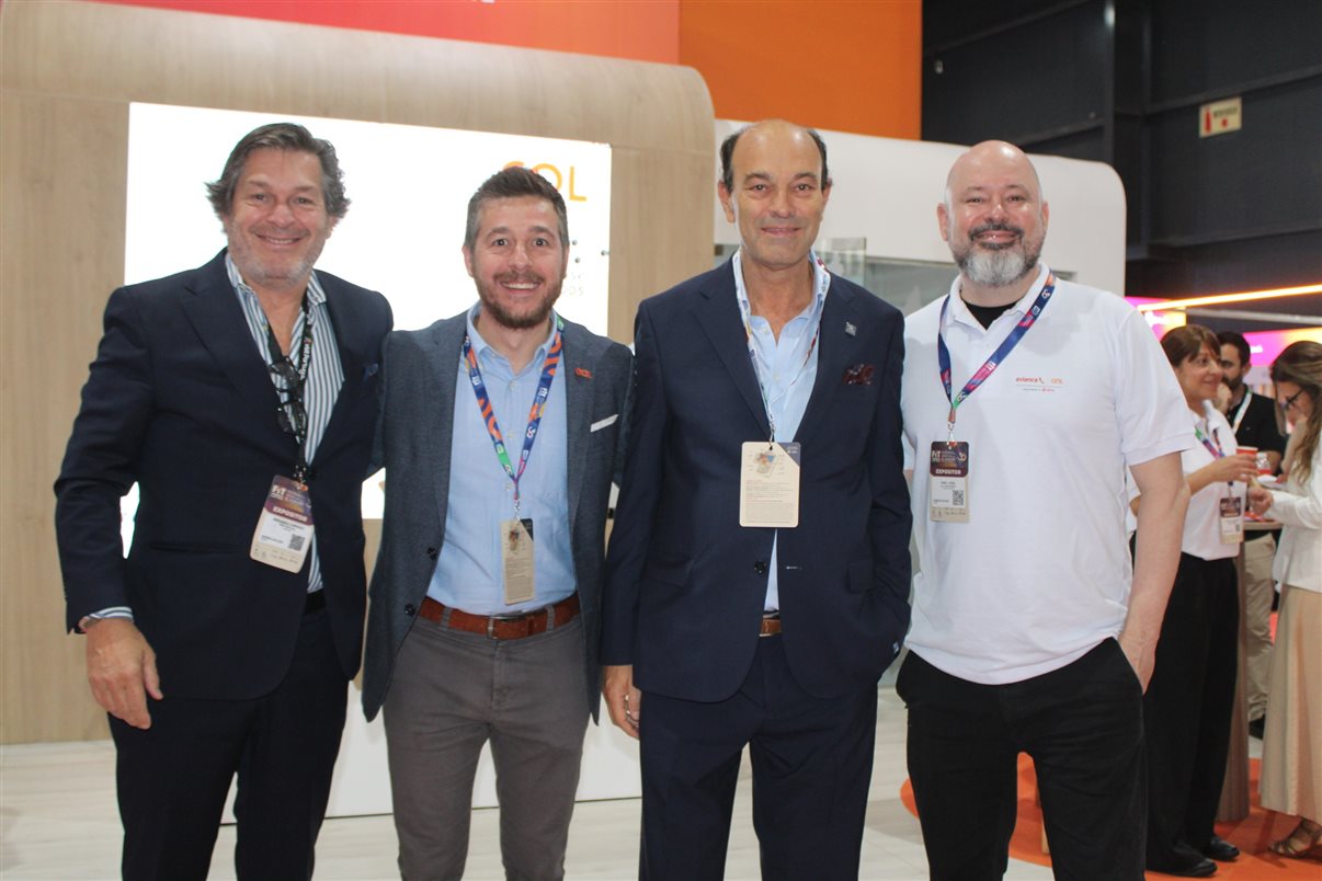 Bernardo Cardoso, do Turismo de Portugal, Danillo Barbizan, da Gol, Pedro Ribeiro, do Vila Galé, e Fabio Lessa, da Gol