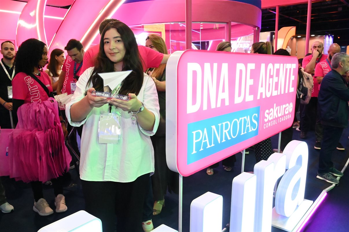 Gabrielle Leal representando a Opentour, de Luciana Ottoni