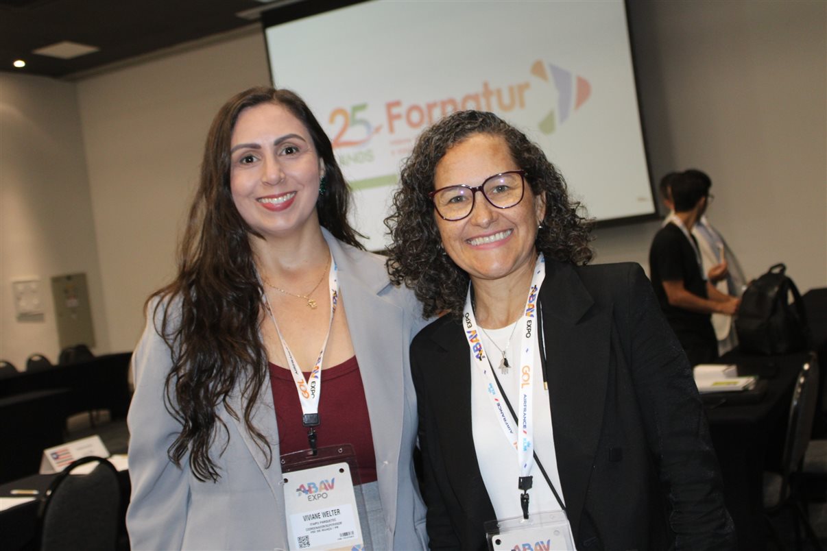 Viviane Welter e Silvana Gomes, da Itaipu Parquetec