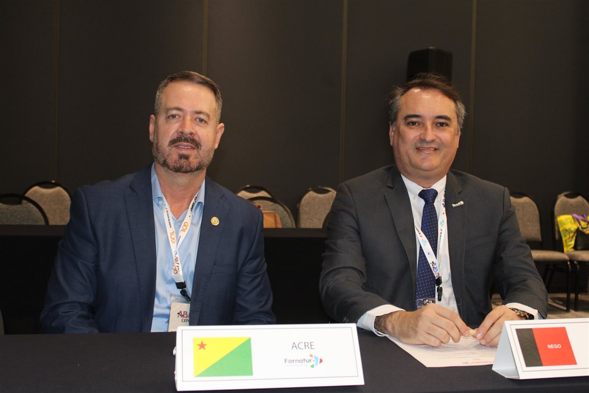 Marcelo Pessias, da Setur-AC, e Ferdinando Lucena, presidente da PBTur