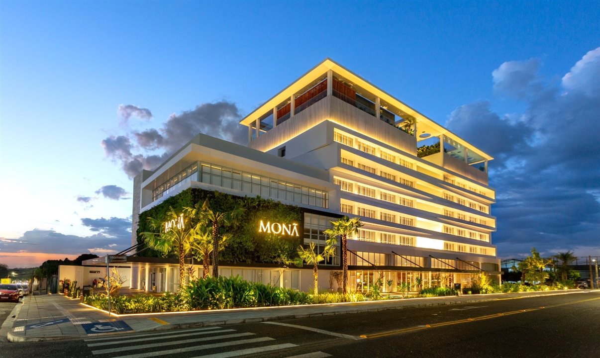 Localizado na Avenida Homero Castelo Branco, na zona leste de Teresina, o hotel está em funcionamento desde julho de 2024 e foi construído com investimento de R$ 100 milhões