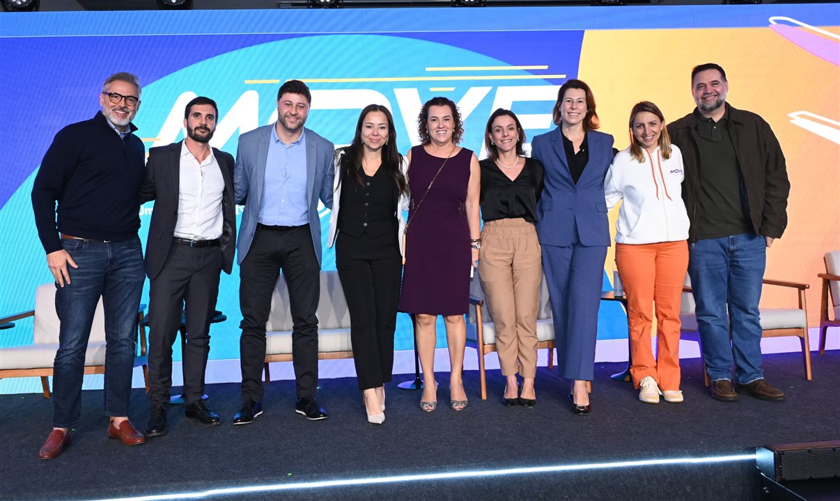 Humberto Cançado (Voetur), Cássio Zenellatto (Gol), Jonathan Pimenta (Localiza), Priscila Pereira (Atlantica), Patricia Thomas (Omnibees), Juliana Porchat (FAS Advogados), Marília Garcia (Mastercard), Ana Prado (Syngenta) e Rafael Moumdjian (Sygnenta)
