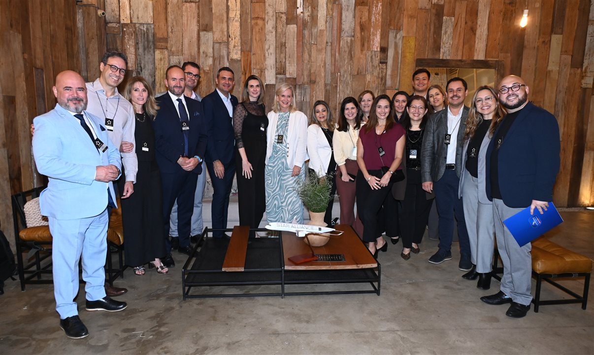 Time da Star Alliance no Brasil: Murilo Cassino, Alan Jacch, Cristina Rached, Andrea Taddei, Cesar Floreste, Carlos Antunes, Mariana Trevizan, Annette Taeuber, Cristina Martins, Renata di Bernardo, Cristiane Cortizo, Karina Nascimento, Esra Coelho, Tatiana Arantes, Pedro Marayama, Valéria Padilla, Douglas Araújo, Suelda Vicente e Kadu Lucas