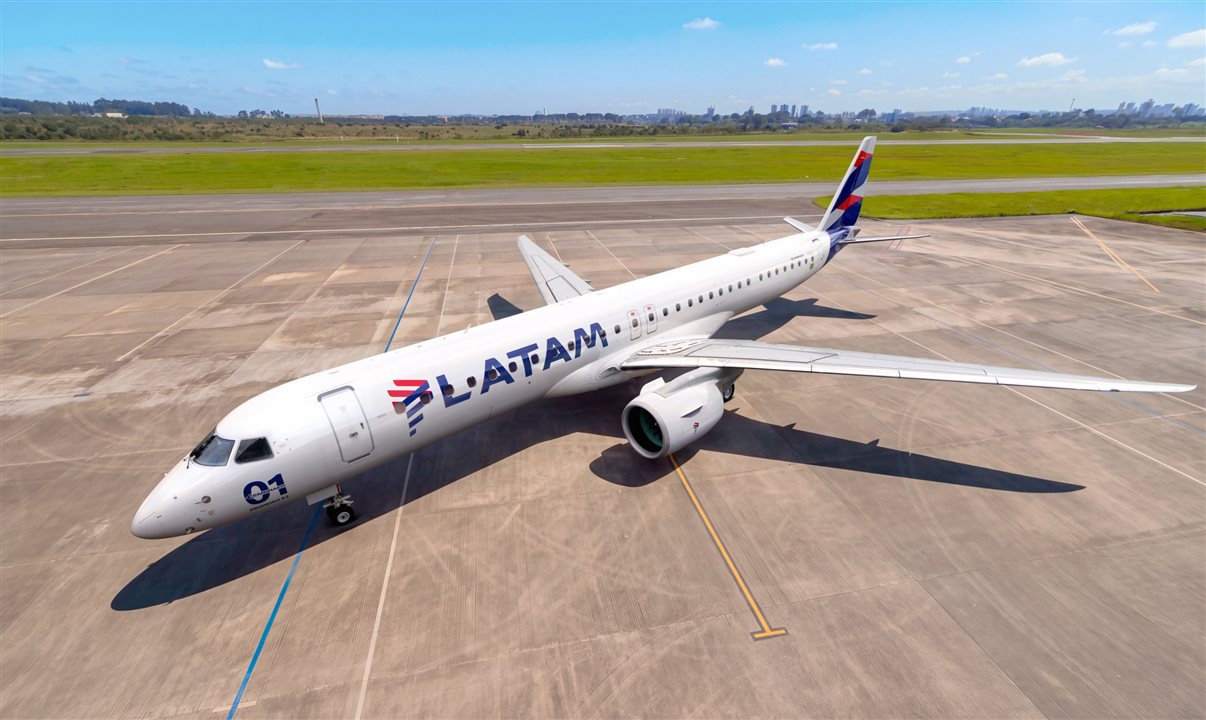 A aeronave é a primeira de 12 E195-E2s previstos para serem entregues à Latam até o fim deste ano