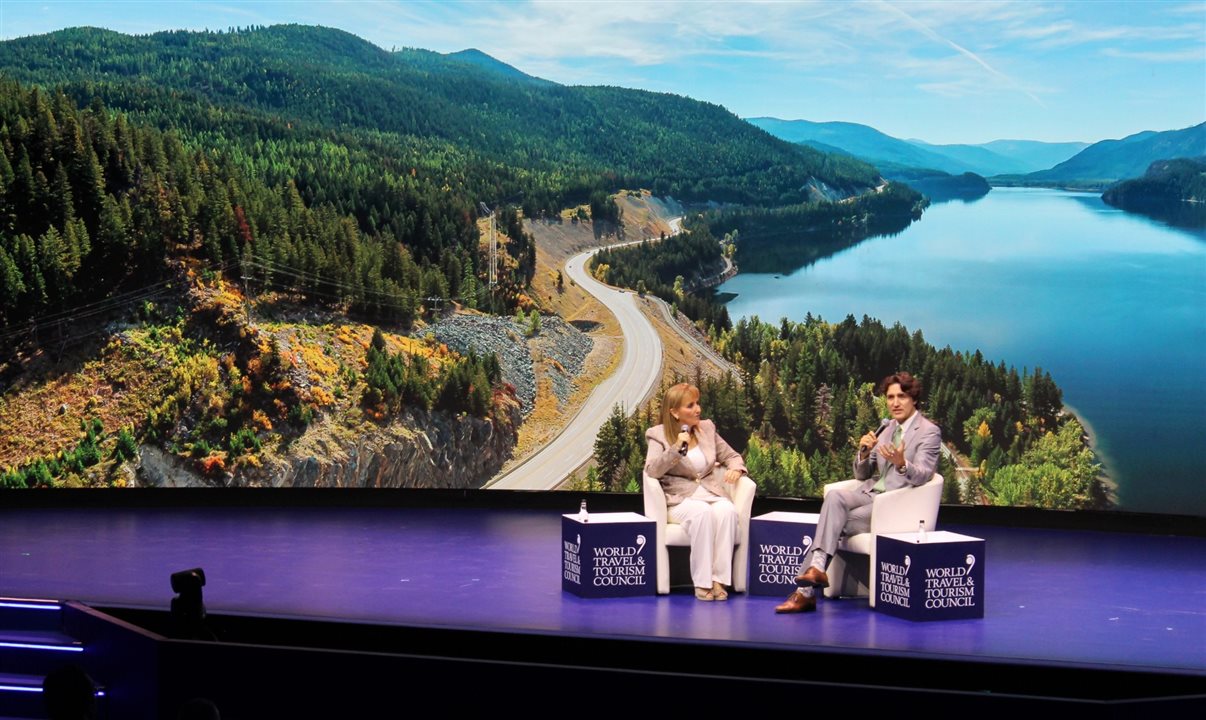 Gloria Guevara, do WTTC, com Justin Trudeau durante o WTTC Global Summit