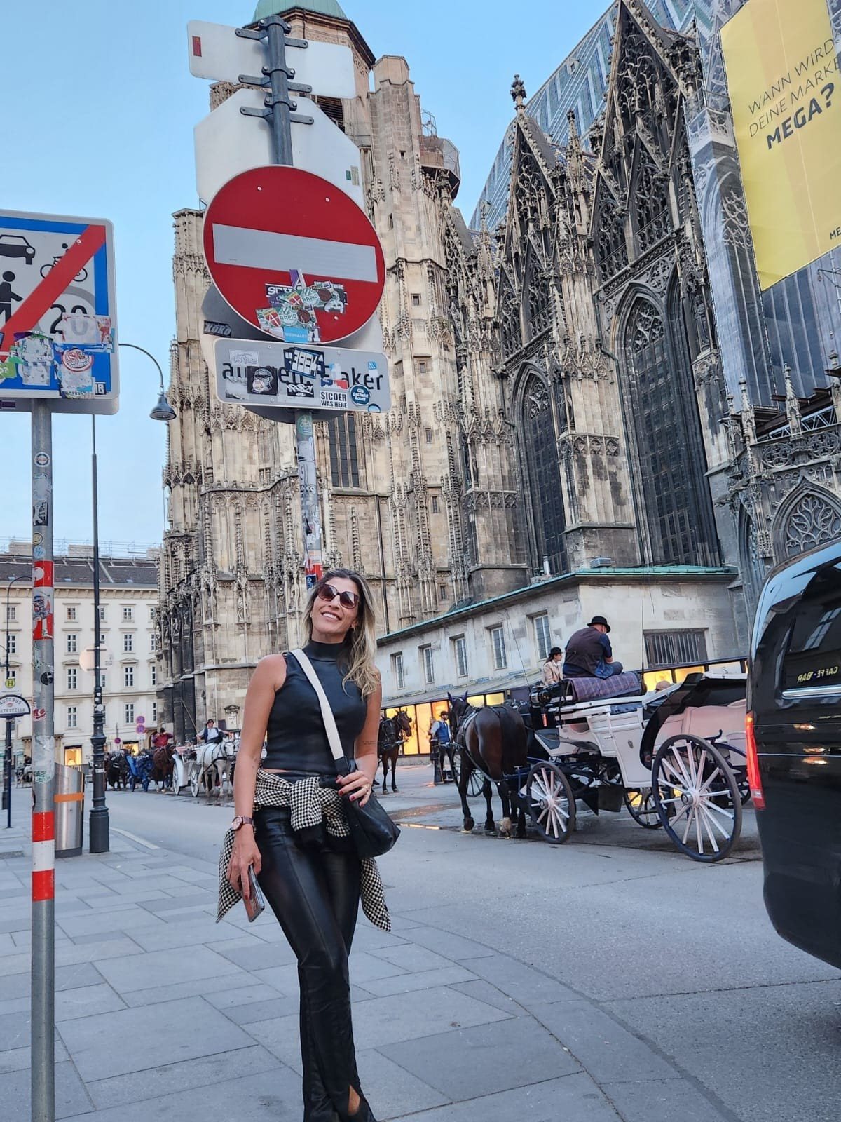 Ivana Malerba em suas viagens pelo mundo