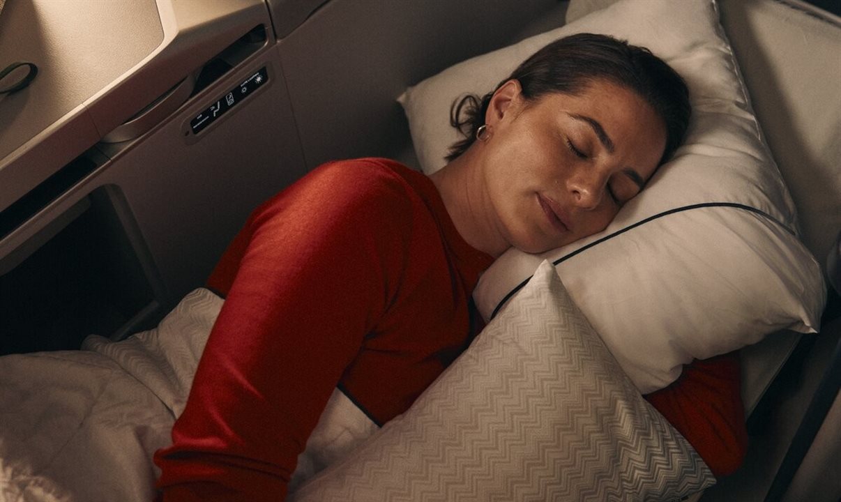 Novo travesseiro na Delta One em parceria com Missoni