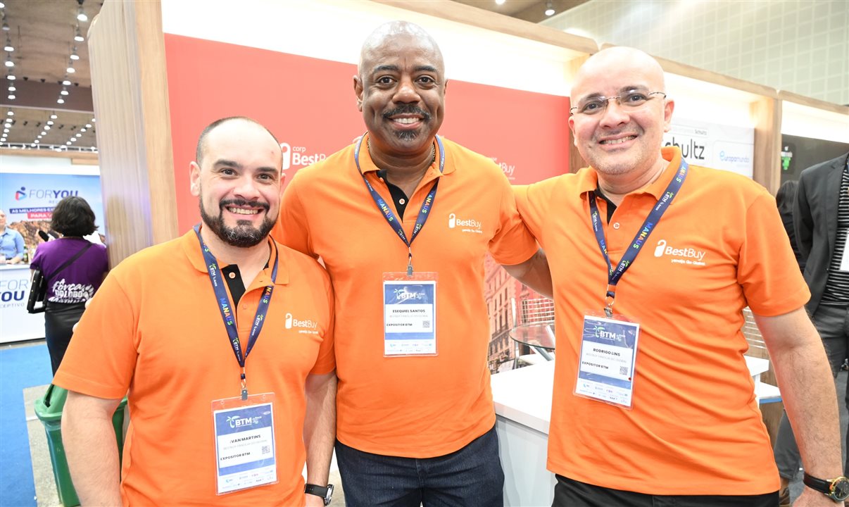 Ivan Martins, Esequiel Santos e Rodrigo Lins, da BestBuy