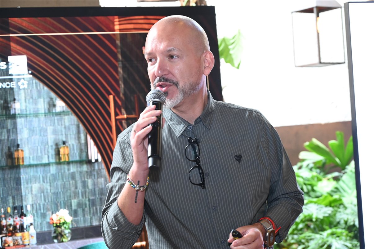 Javier Navarro, diretor de Vendas e Marketing do Hyatt Vivid Cancún, no México