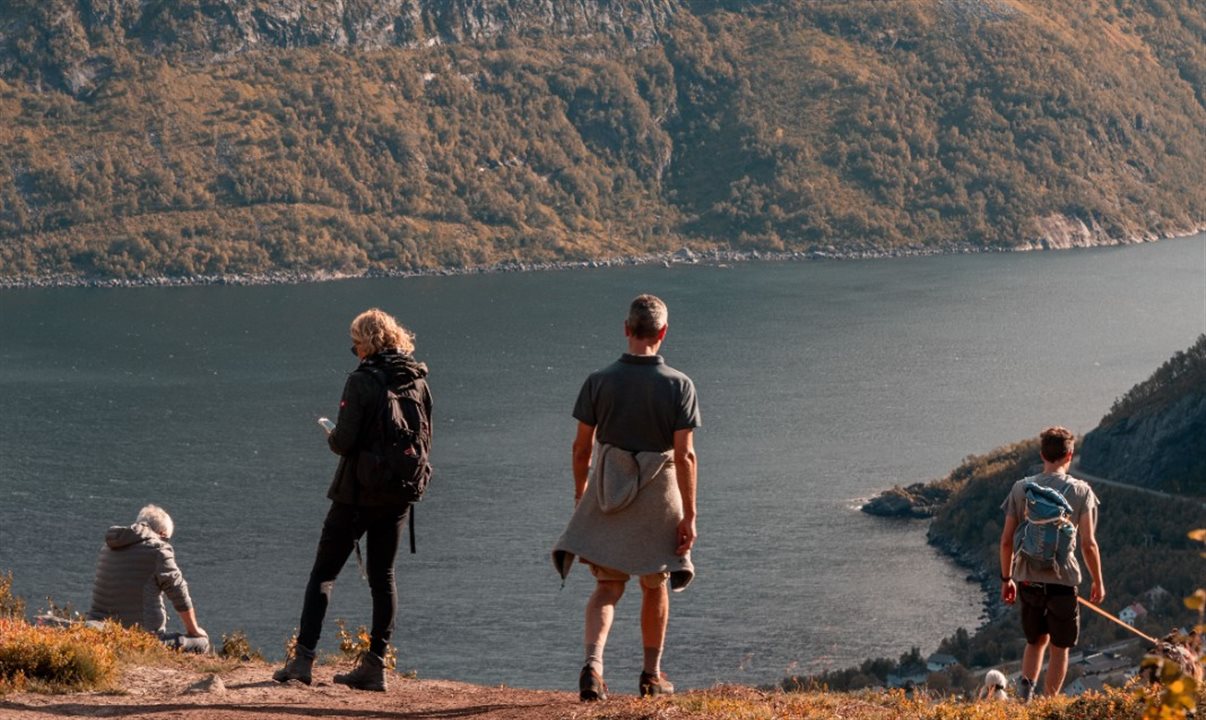 Dados da Real Seguro Viagem mostram como experiência, segurança e perfil do viajante influenciam a contratação e a recompra