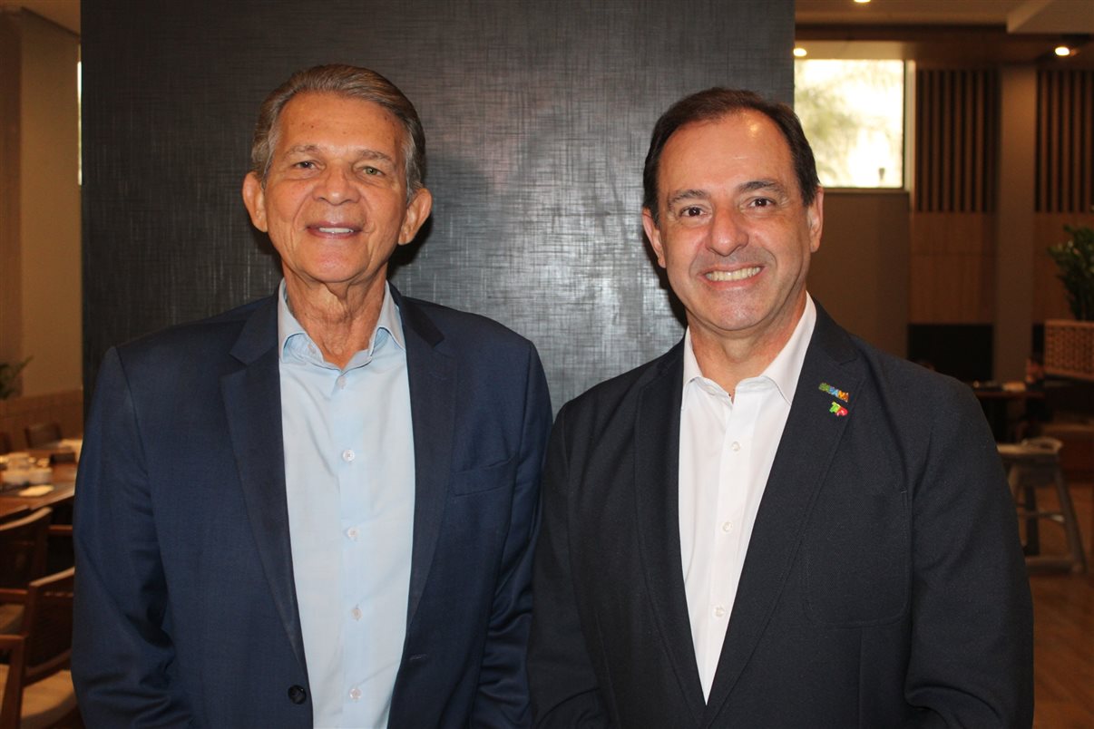 General Silva e Luna, prefeito de Foz do Iguaçu, e Irapuan Cortes, novo secretário de Turismo da cidade