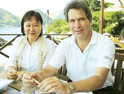 Soon Hee Han e Roberto Rotter, no Pestana Angra. Soon Hee Han e Roberto Rotter, no Pestana Angra.