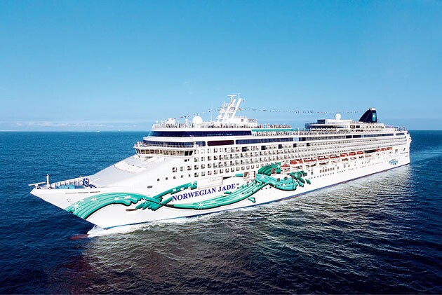 O Norwegian Jade será o primeiro a voltar a navegar no dia 25 de julho em roteiro na Grécia