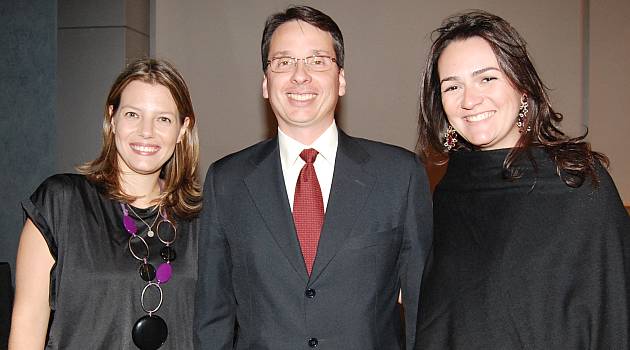 Patrícia Belotti, Ricardo Lidington e Ágatha Abrahão, diretora de Marketing do Grupo Águia