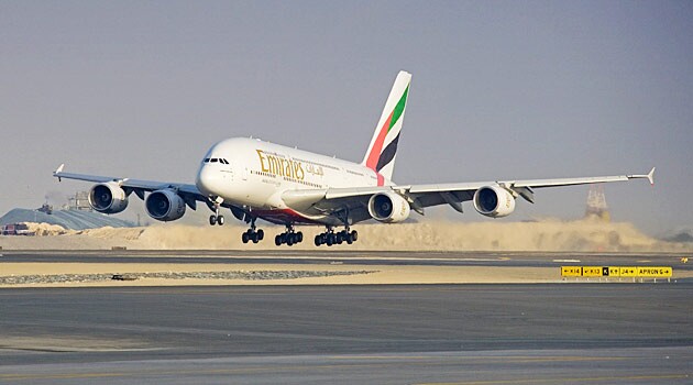 Um dos A-380 da empresa, que vai unir Dubai e Seul (divulgação Emirates)
