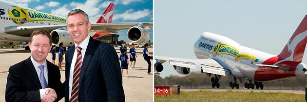 O CEO da Qantas, Alan Joyce, e o CEO da Football Federation Australia (FFA), Ben Buckley; à direita, o Boeing 747 da aérea que irá à África do Sul decola (fotos divulgação Qantas)