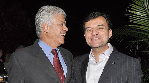 Os presidentes da Abav, Carlos Alberto Ferreira, e da Tam, Líbano Barroso
