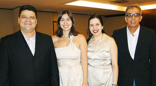 Viviânne Martins dá as boas-vindas aos gestores