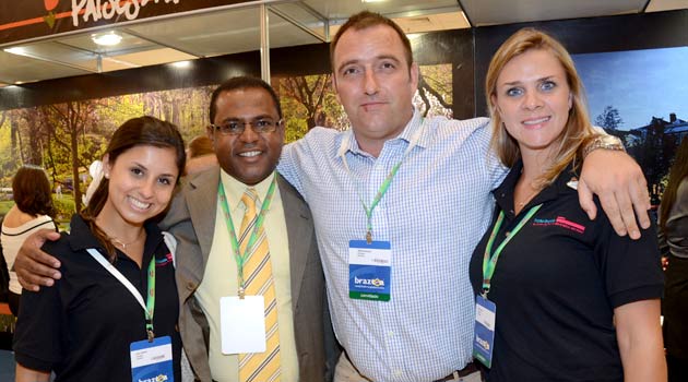 Aline Sobreira, Juan Mota, Roger Moragues e Denise Revesz (Hotelbeds)