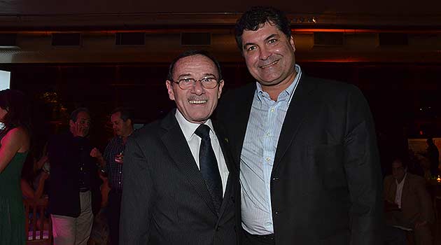 Presidente da Abav, George Irmes, com diretor do Trem do Corcovado e deputado federal Sávio Neves Presidente da Abav, George Irmes, com diretor do Trem do Corcovado e deputado federal Sávio Neves