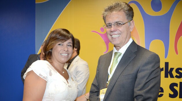 Danielle Novis, de Alagoas, e Ronald Ázaro, presidente do Fornatur
