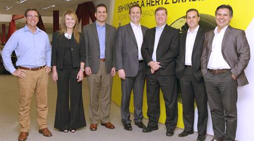 Nova diretoria da Hertz no Brasil: Jon Aboitiz, Andrea Mansano, John Salagaj, Nick Horne, Roy Ritenour, Luciano Bianchi e Leandro Aliseda (foto: divulgação)