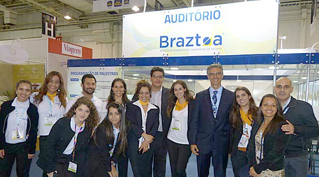 A equipe da Braztoa reunida no ùltimo dia do evento