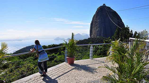 Rio de Janeiro FeijoaJay Morro da Urca Party