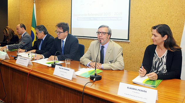 Reunião na sede do MTur, em Brasília, marcou debate inicial para elaboração do documento (Foto: MTur/Glauber Queiroz)