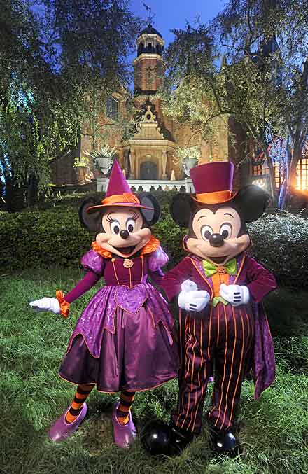 Minnie e Mickey também ganham produção especial para a festa