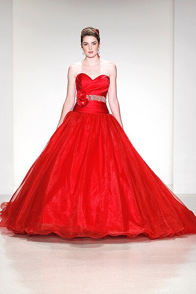 princesas com vestido vermelho