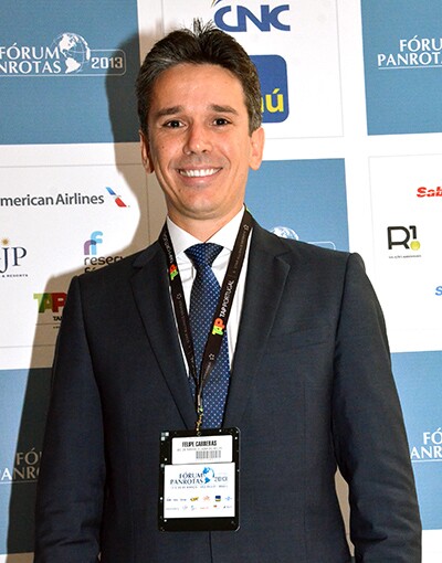Felipe Carreras, então secretário de Turismo de Recife, participou do Fórum PANROTAS em 2013. Na última sexta-feira, ele assumiu a Secretaria de Turismo de Pernambuco